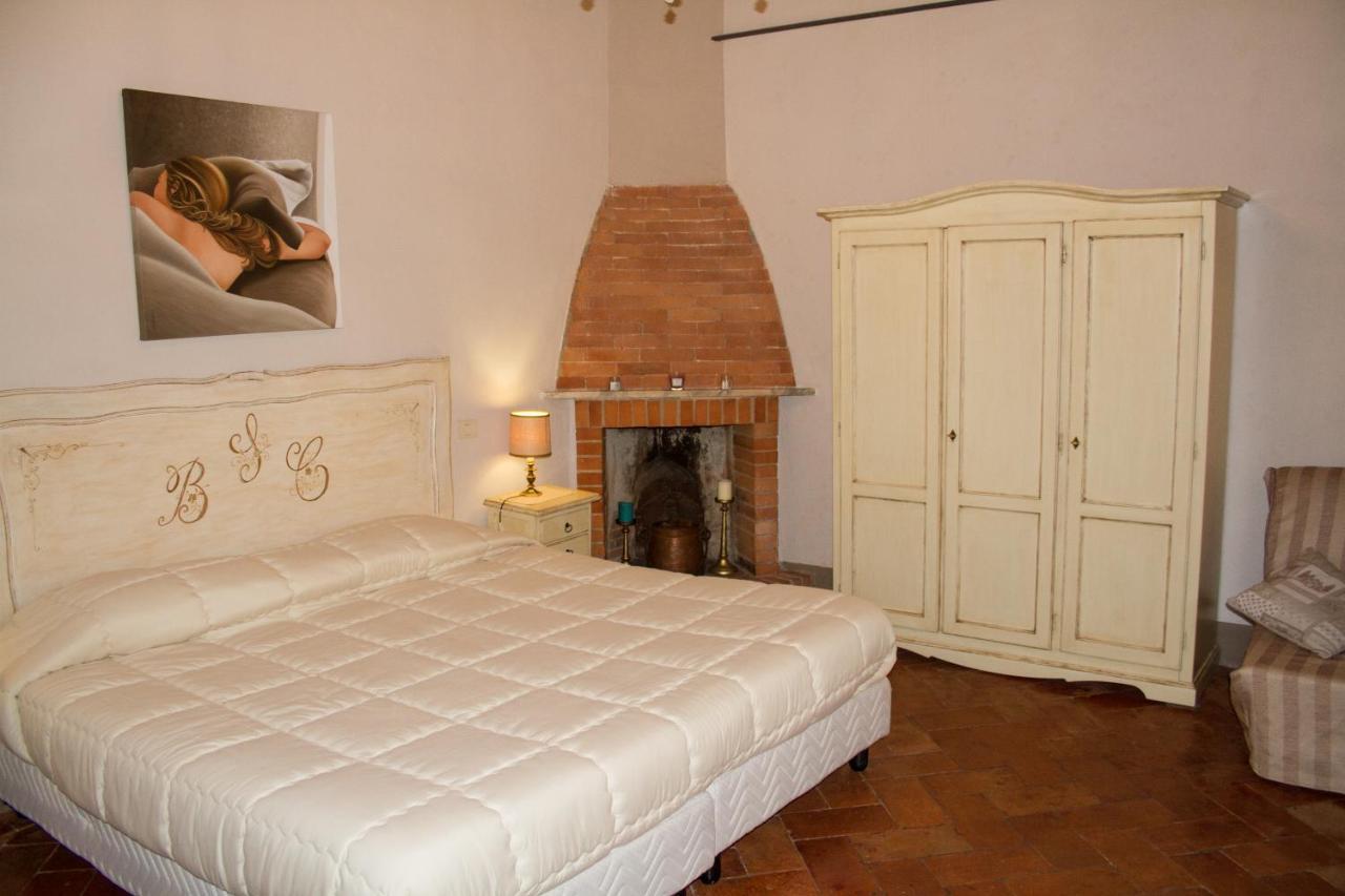 Santa Croce Charme Apartment อาเรซโซ ภายนอก รูปภาพ