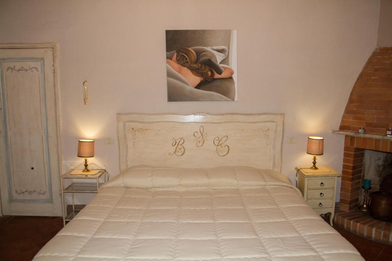 Santa Croce Charme Apartment อาเรซโซ ภายนอก รูปภาพ
